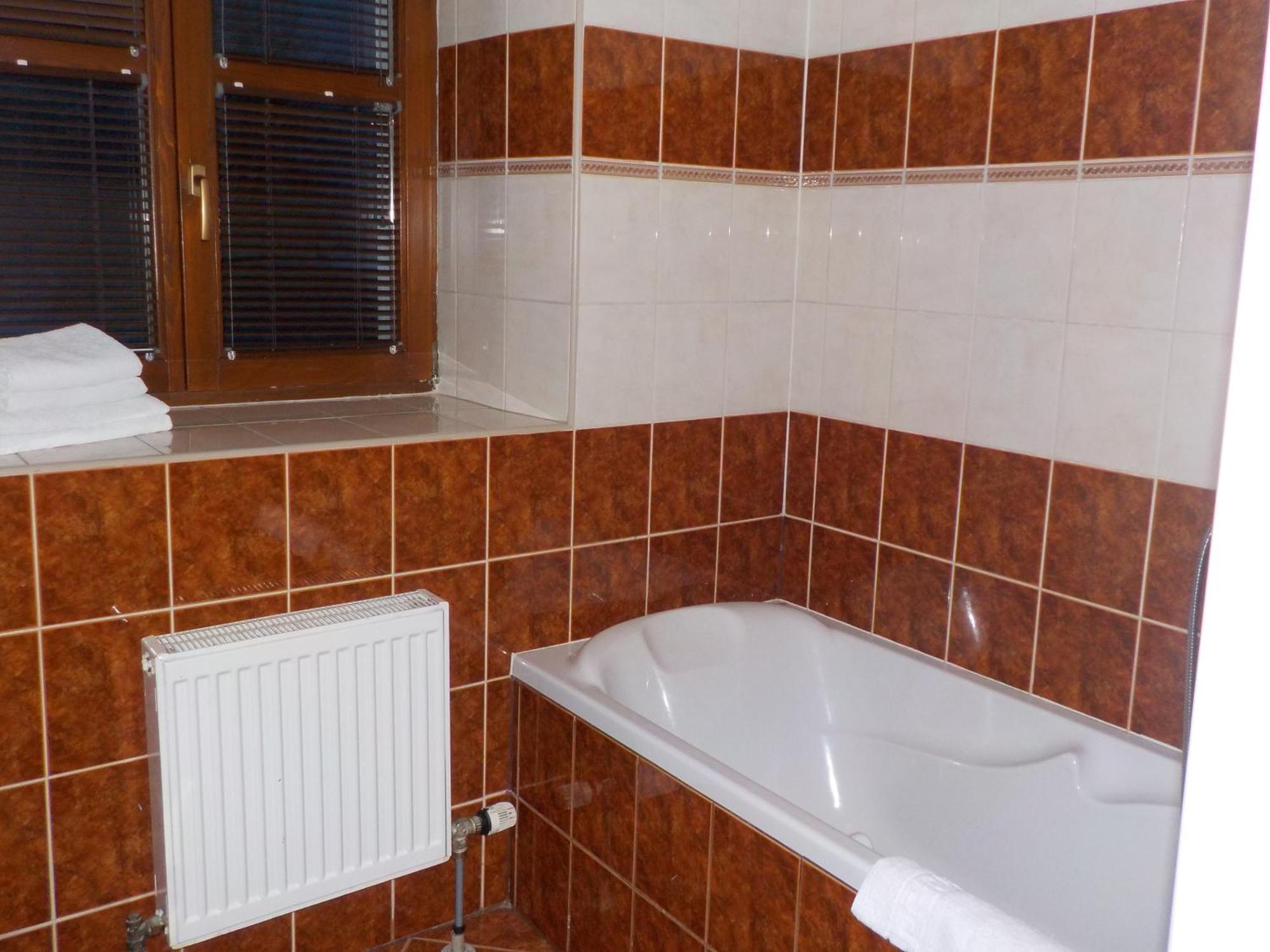Hotel Krivan Kysucke Nove Mesto Bilik gambar