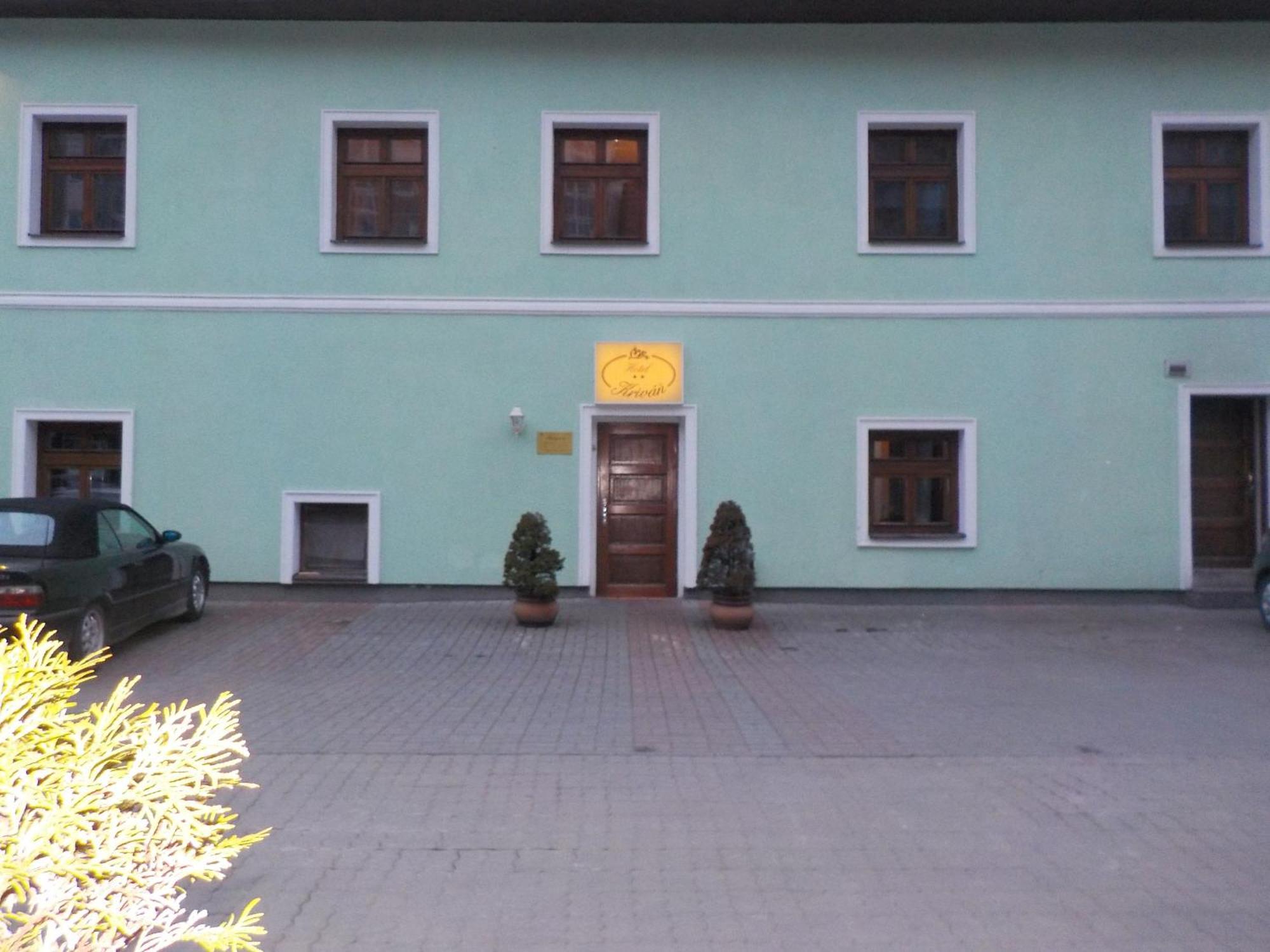 Hotel Krivan Kysucke Nove Mesto Luaran gambar