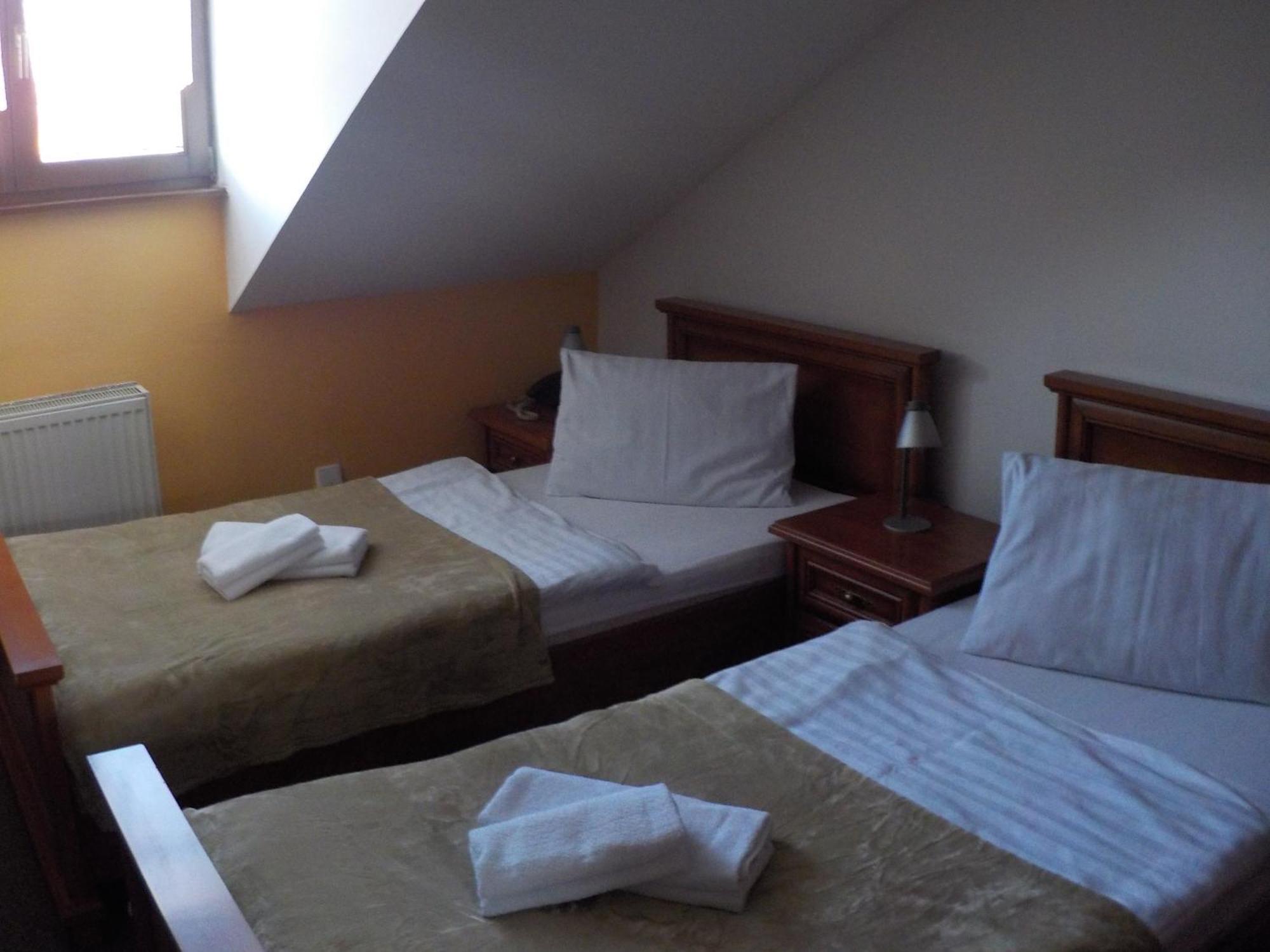 Hotel Krivan Kysucke Nove Mesto Luaran gambar