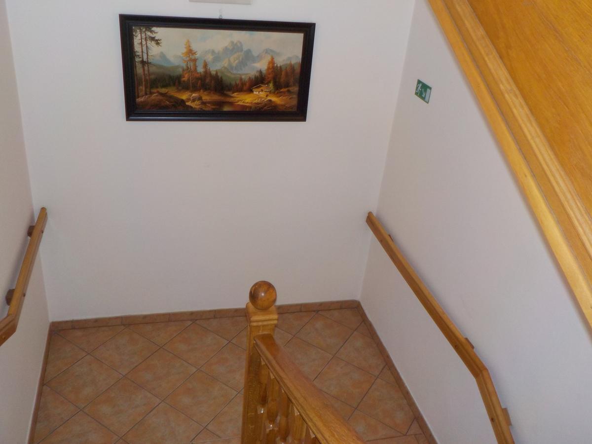 Hotel Krivan Kysucke Nove Mesto Luaran gambar