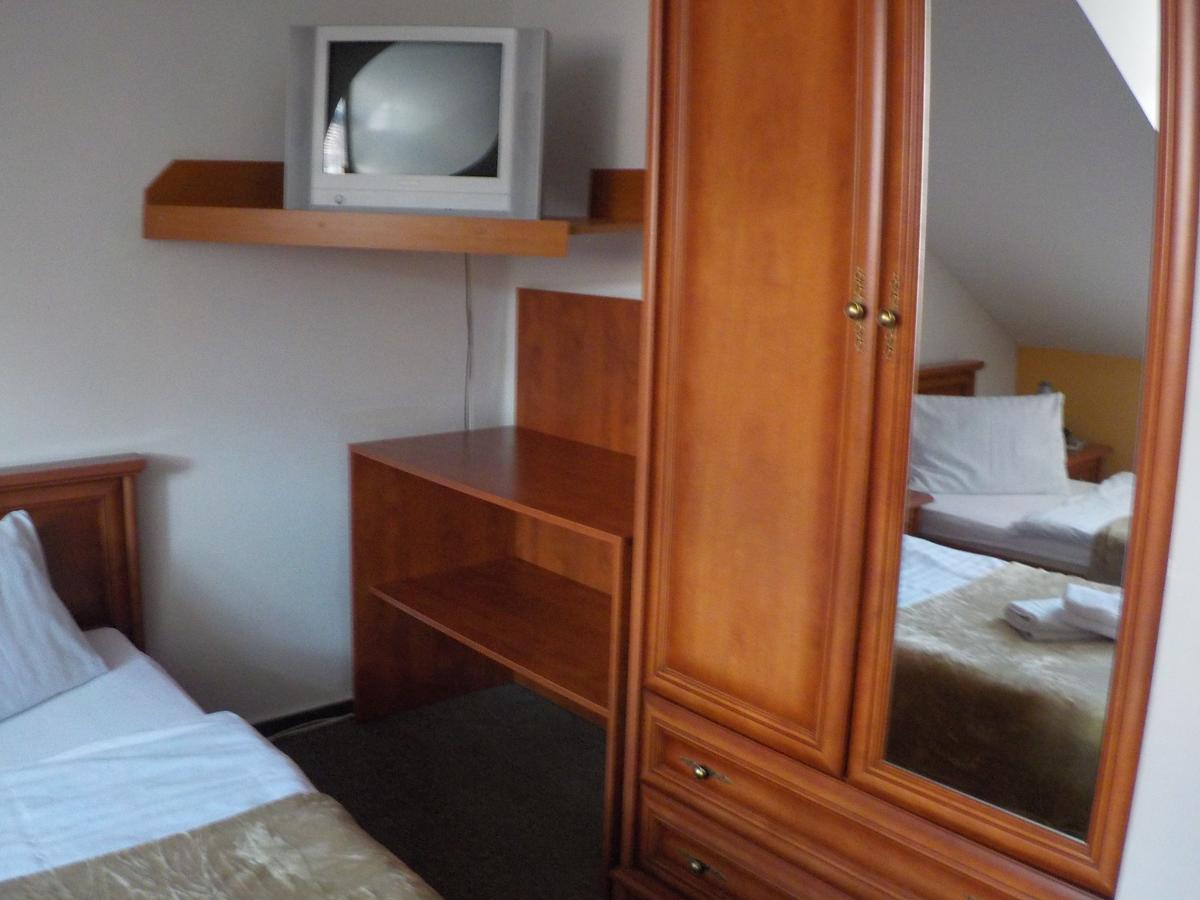 Hotel Krivan Kysucke Nove Mesto Bilik gambar