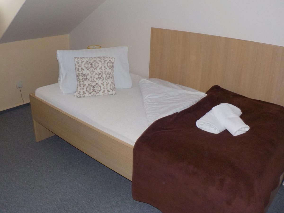 Hotel Krivan Kysucke Nove Mesto Bilik gambar